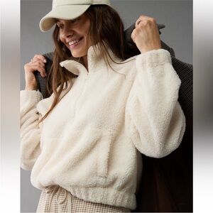 American Eagle Outfitters Cropped quarter zip sherpa jacket